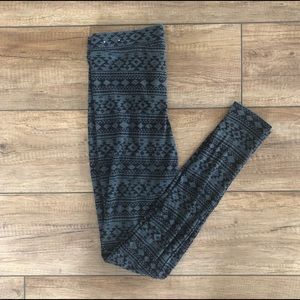 American Eagle Aztec Print Leggings NWOT